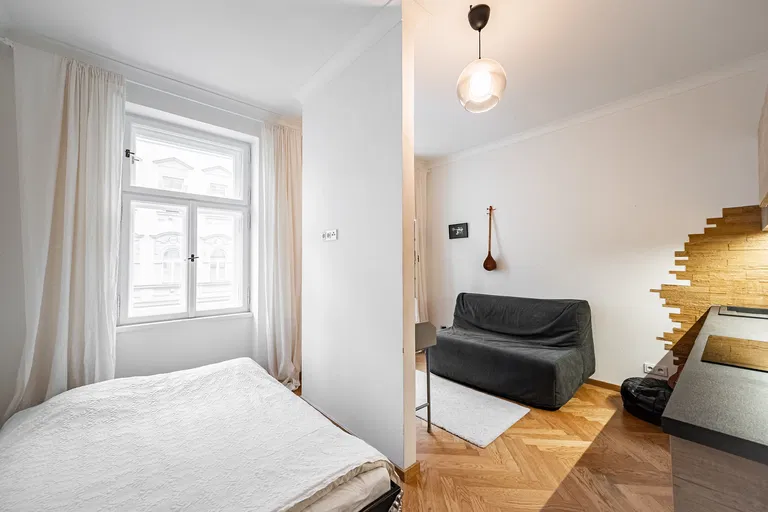 Černomořská, Vršovice - Prague 10 | Sale, Apartment, Studio (1+kk), 27 m²