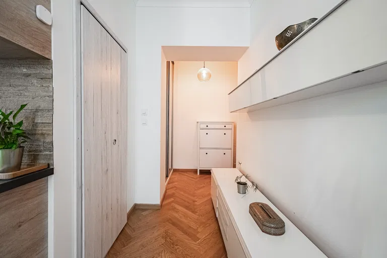 Černomořská, Vršovice - Prague 10 | Sale, Apartment, Studio (1+kk), 27 m²