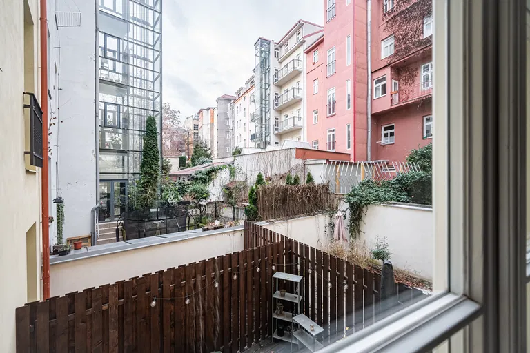 Černomořská, Vršovice - Prague 10 | Sale, Apartment, Studio (1+kk), 27 m²
