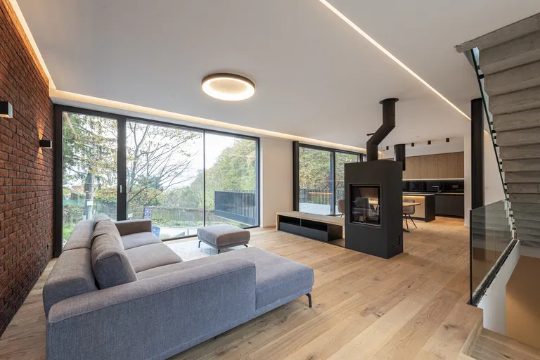Sliačska, Nové Mesto - Bratislava III | Rent, House, Three-bedroom (4+1), 252 m²