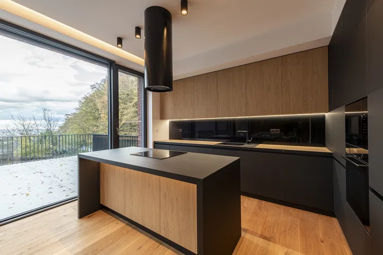 Sliačska, Nové Mesto - Bratislava III | Rent, House, Three-bedroom (4+1), 252 m²