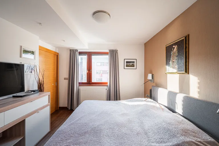 Tigridova, Michle - Prague 4 | Sale, Apartment, Three-bedroom (4+kk), 154 m²