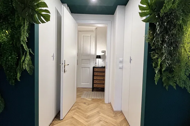 Rumunská, Vinohrady - Prague 2 | Sale, Apartment, Two-bedroom (3+1), 91 m²