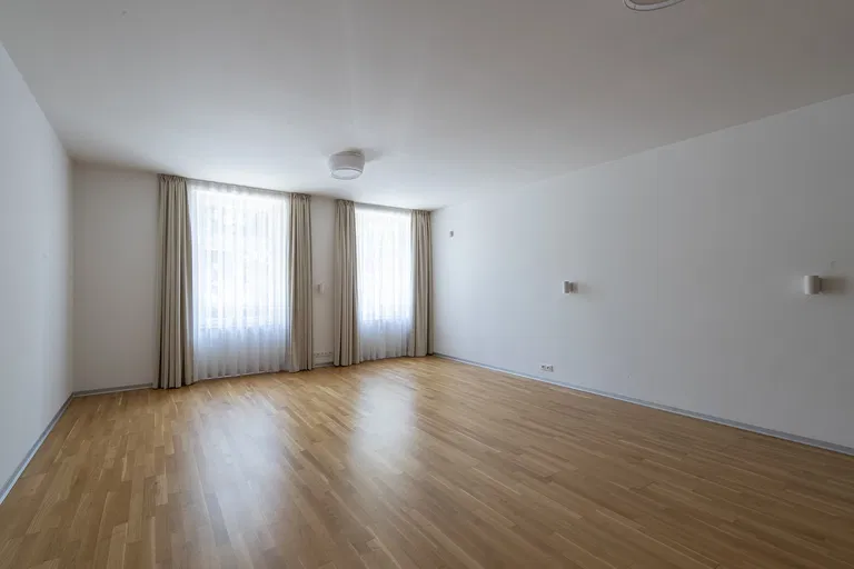 Hlboká cesta, Staré Mesto - Bratislava I | Rent, Apartment, Two-bedroom (3+kk), 177 m²