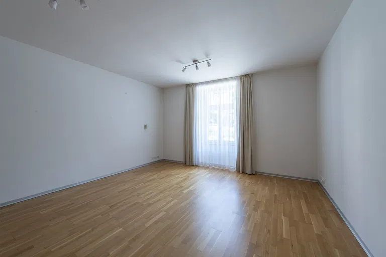 Hlboká cesta, Staré Mesto - Bratislava I | Rent, Apartment, Two-bedroom (3+kk), 177 m²