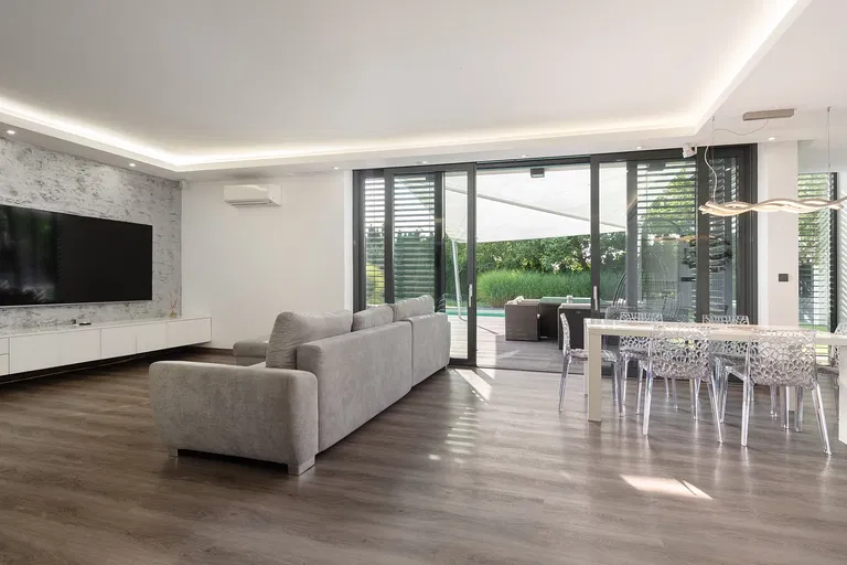 Petlákova, Brněnské Ivanovice - Brno-město | Sale, House, Four-bedroom (5+kk), 250 m²