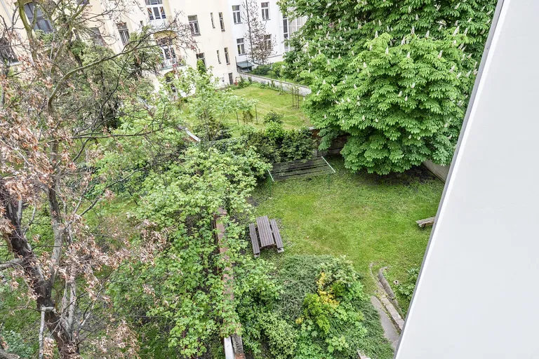 Vozová, Vinohrady - Prague 2 | Sale, Apartment, Two-bedroom (3+kk), 80 m²