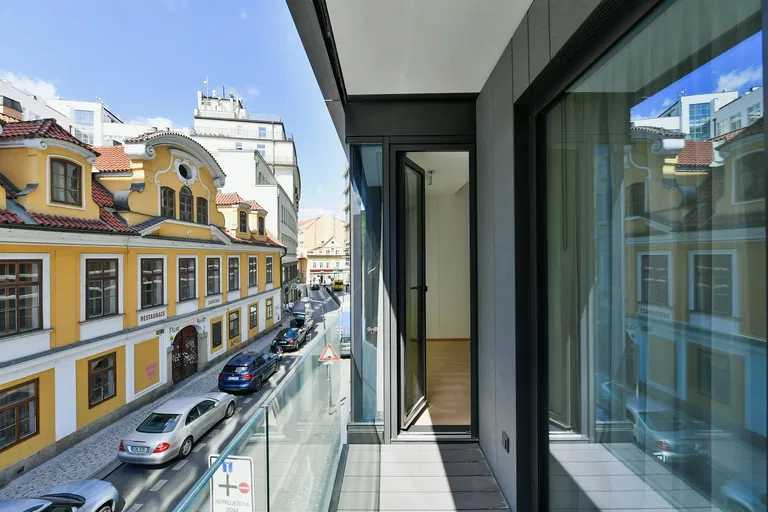 Purkyňova, Nové Město - Prague 1 | Sale, Apartment, One-bedroom (2+kk), 68 m²