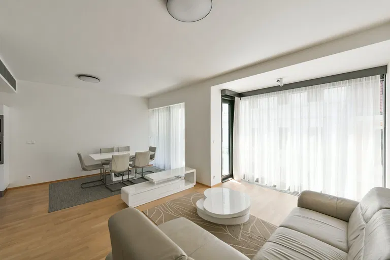 Purkyňova, Nové Město - Prague 1 | Sale, Apartment, One-bedroom (2+kk), 68 m²