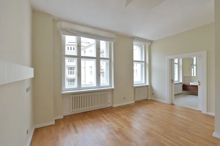 Břehová, Josefov - Praha 1 | Prenájom, Byt, 3-izbový, 141 m²