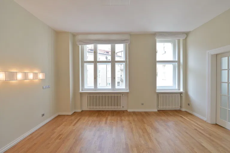 Břehová, Josefov - Praha 1 | Prenájom, Byt, 3-izbový, 141 m²