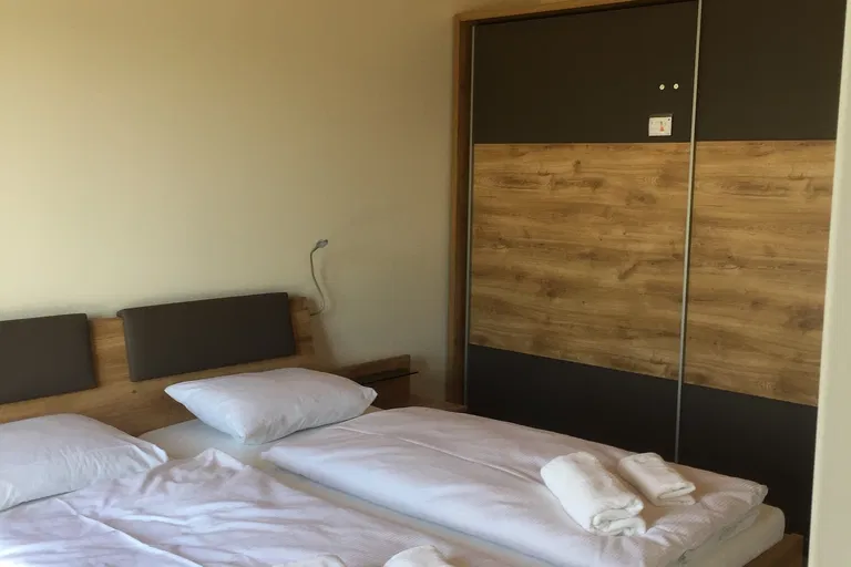 Brod nad Dyjí - Břeclav | Sale, House, Two-bedroom (3+kk), 135 m²