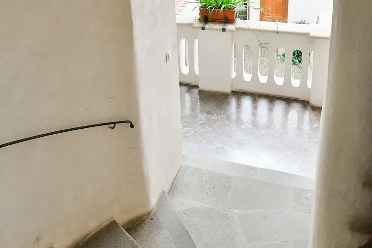 Tomášská, Malá Strana - Prague 1 | Sale, Apartment, Three-bedroom (4+1), 125 m²