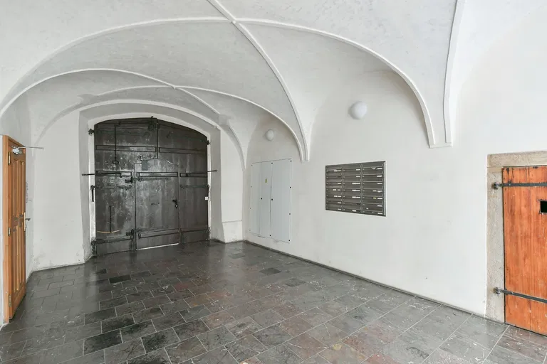 Tomášská, Malá Strana - Prague 1 | Sale, Apartment, Three-bedroom (4+1), 125 m²