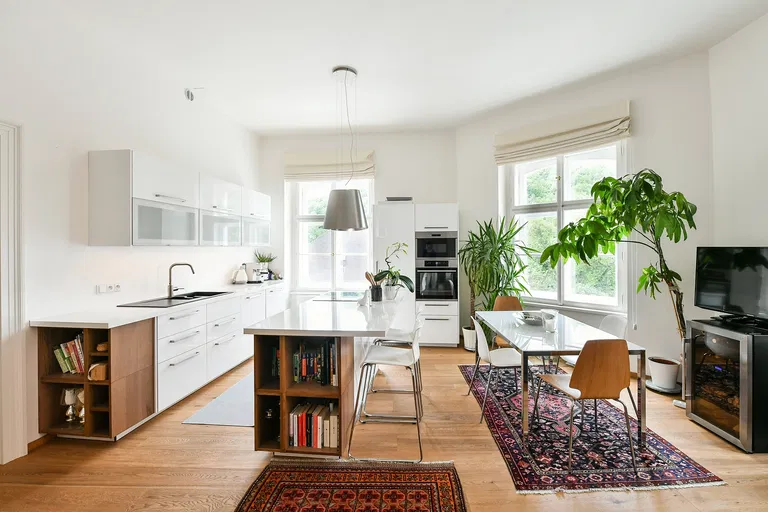 Plzeňská, Smíchov - Praha 5 | Predaj, Byt, 3-izbový, 80 m²
