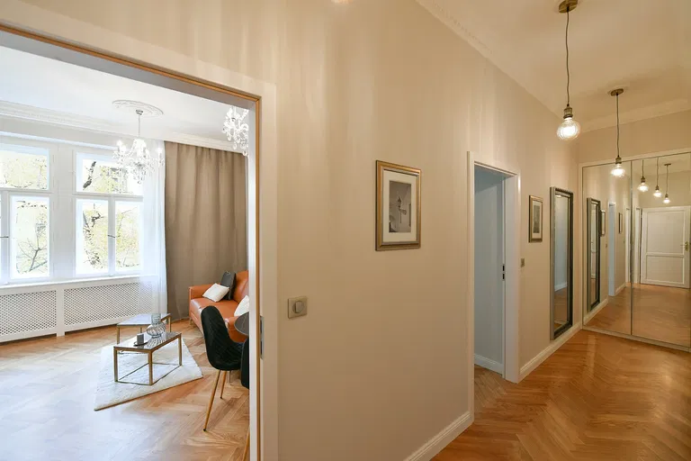 Tolstého, Vršovice - Praha 10 | Predaj, Byt, 2-izbový, 55 m²