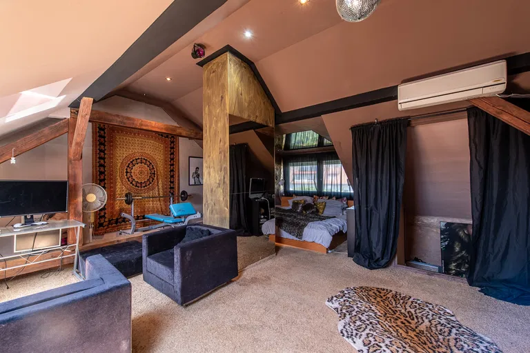Svätovojtešská, Bratislava - Bratislava III | Sale, House, Three-bedroom (4+kk), 165 m²