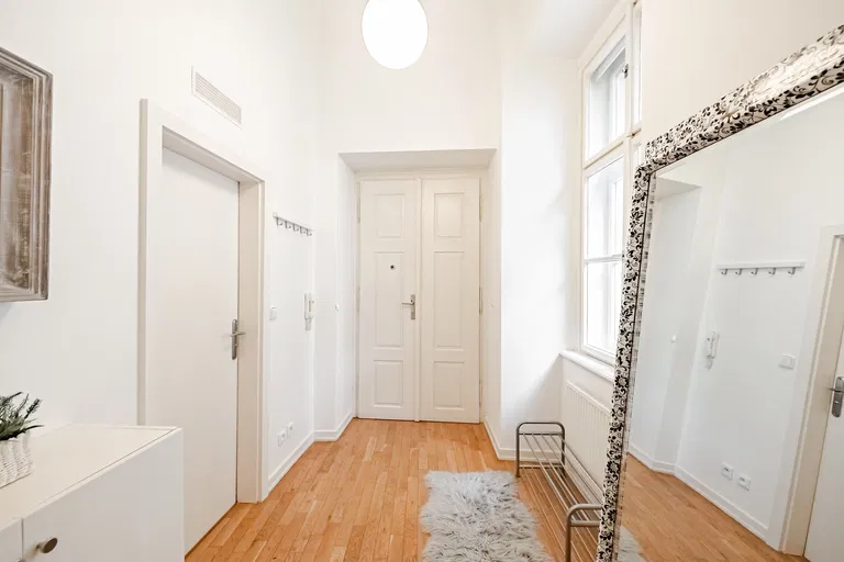 Náprstkova, Staré Město - Prague 1 | Sale, Apartment, One-bedroom (2+kk), 47 m²