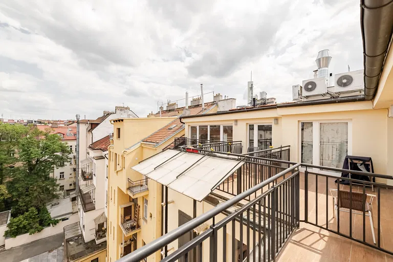 Řipská, Vinohrady - Prague 3 | Sale, Apartment, One-bedroom (2+kk), 80 m²
