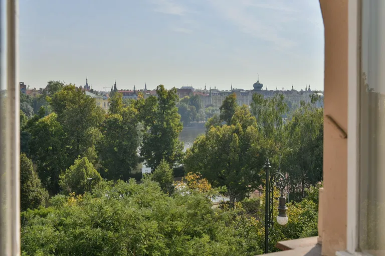Janáčkovo nábřeží, Smíchov - Prague 5 | Sale, Apartment, Four-bedroom (5+1), 161 m²