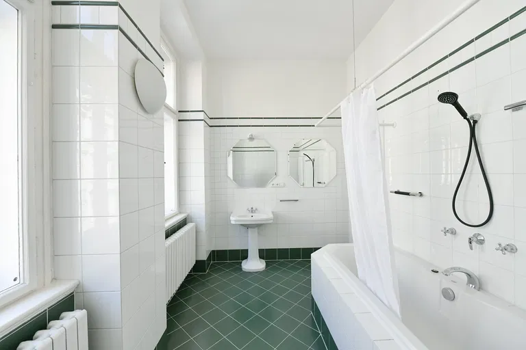 Janáčkovo nábřeží, Smíchov - Prague 5 | Sale, Apartment, Four-bedroom (5+1), 161 m²
