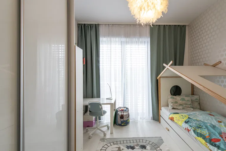 Pod Vtáčnikom, Bratislava - Bratislava III | Rent, Apartment, Two-bedroom (3+kk), 205 m²