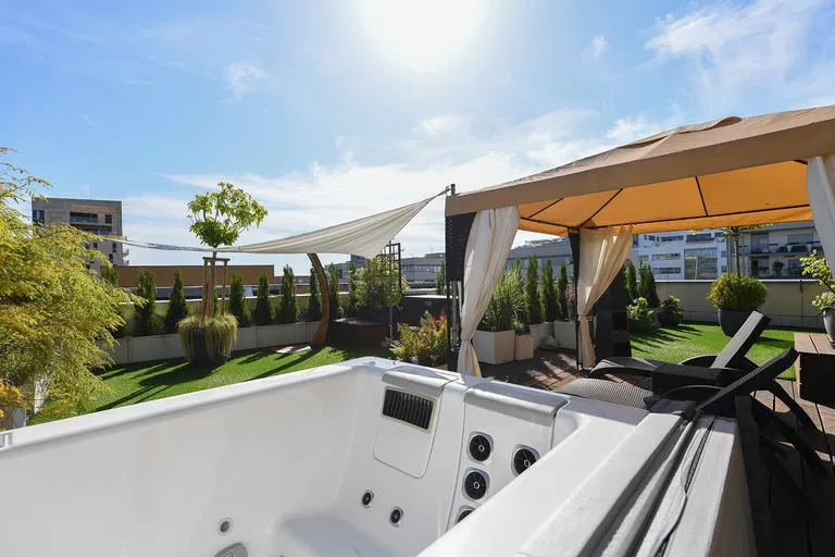 Baarova, Michle - Prague 4 | Sale, Apartment, Two-bedroom (3+kk), 212 m²