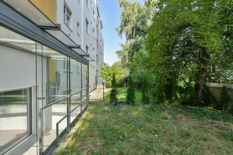 Ve Struhách, Bubeneč - Prague 6 | Sale, Apartment, Studio (1+kk), 36 m²