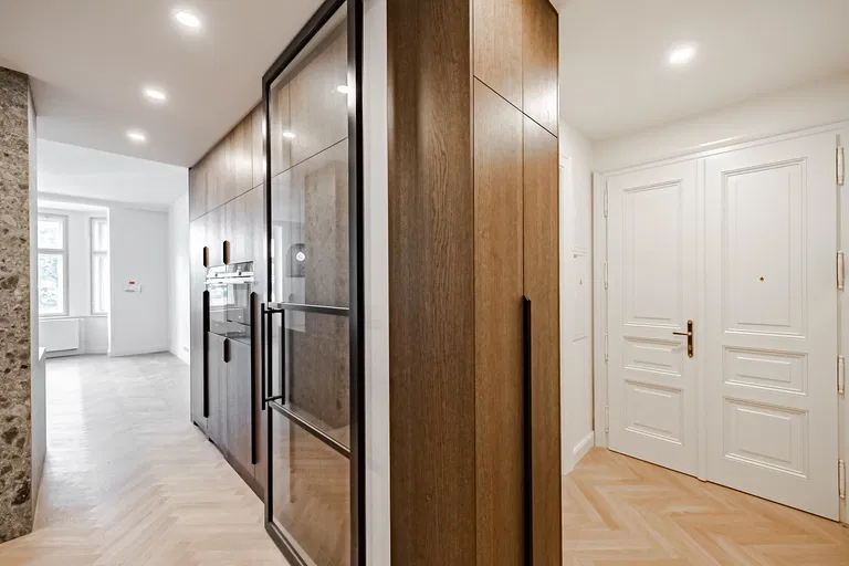Mánesova, Vinohrady - Praha 2 | Predaj, Byt, 4-izbový, 122 m²