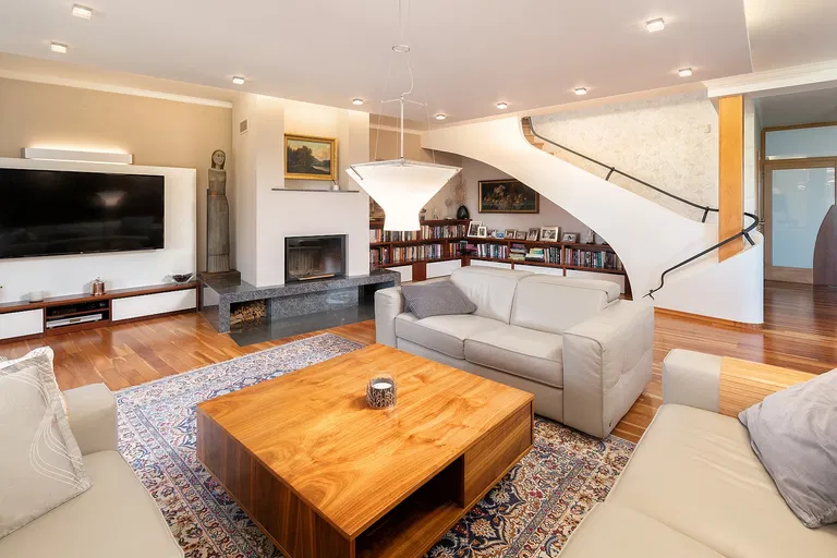Podolí - Brno-venkov | Sale, House, Five-bedroom (6+kk), 546 m²