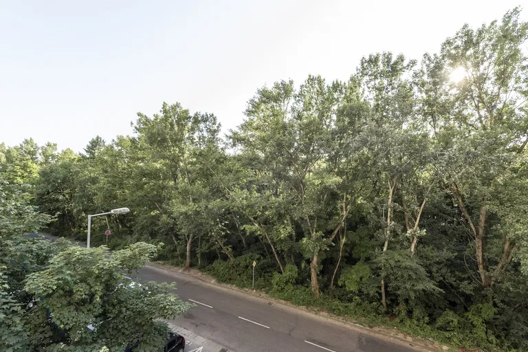 Antolská, Petržalka - Bratislava V | Predaj, Byt, 1-izbový, 42 m²