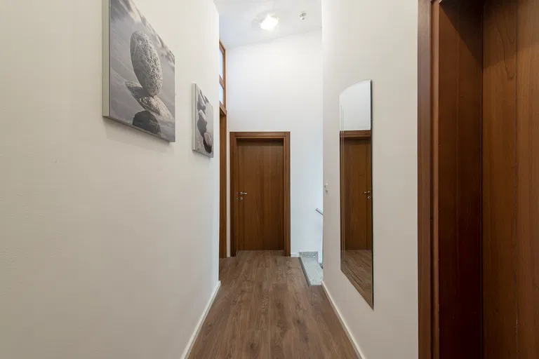 Tichá, Staré Mesto - Bratislava I | Rent, Apartment, Three-bedroom (4+kk), 186 m²