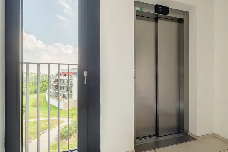 Netroufalky, Bohunice - Brno-město | Sale, Apartment, One-bedroom (2+kk), 82 m²