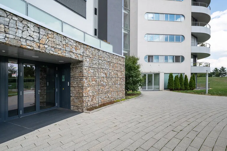 Netroufalky, Bohunice - Brno-město | Sale, Apartment, One-bedroom (2+kk), 82 m²