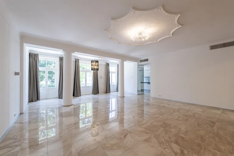 Hlboká cesta, Staré Mesto - Bratislava I | Rent, Apartment, Two-bedroom (3+kk), 191 m²