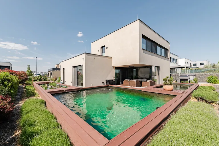 Dercsenyiho, Dolní Počernice - Prague 9 | Sale, House, Four-bedroom (5+kk), 180 m²