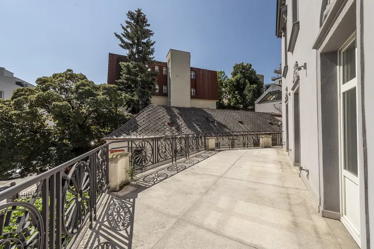 Hlboká cesta, Staré Mesto - Bratislava I | Rent, Apartment, Two-bedroom (3+kk), 191 m²