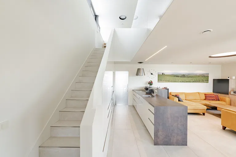 Dercsenyiho, Dolní Počernice - Prague 9 | Sale, House, Four-bedroom (5+kk), 180 m²