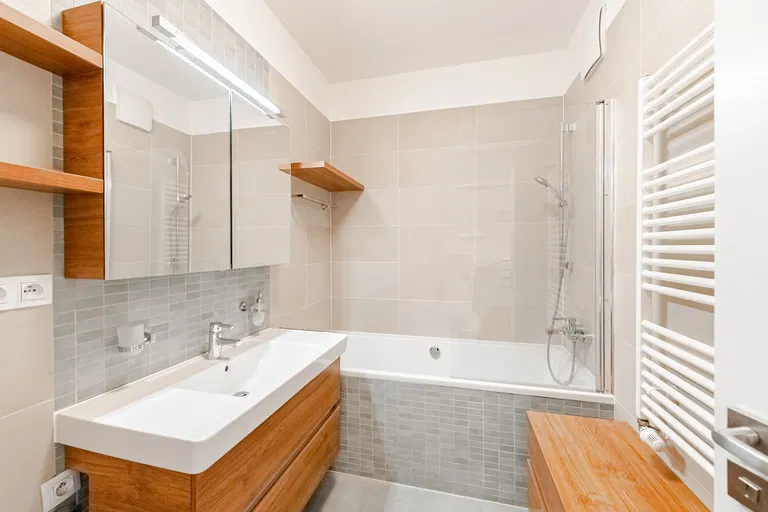 U Uranie, Holešovice - Praha 7 | Predaj, Byt, 2-izbový, 71 m²