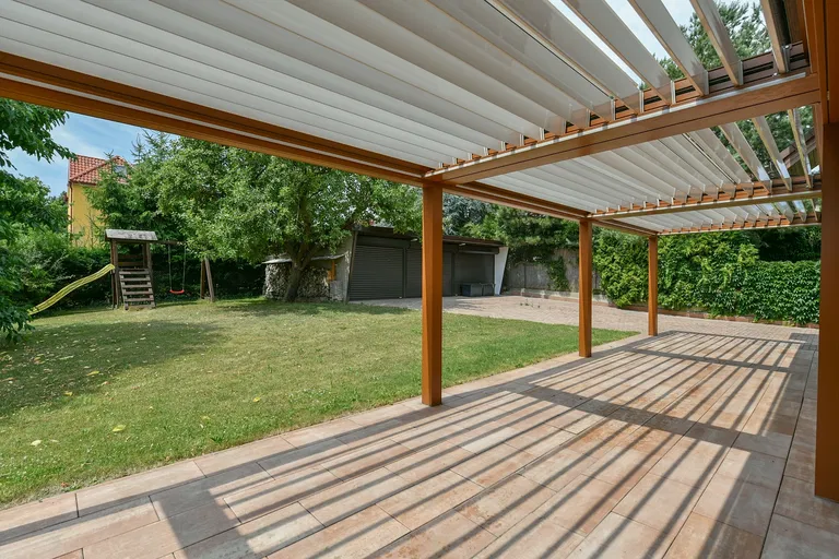 Burdova, Kyje - Prague 9 | Sale, House, Six-bedroom (7+kk), 265 m²