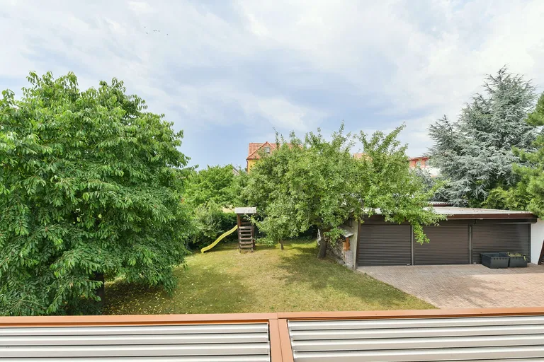 Burdova, Kyje - Prague 9 | Sale, House, Six-bedroom (7+kk), 265 m²