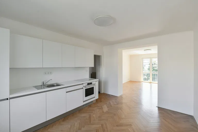 Konopišťská, Vršovice - Praha 10 | Predaj, Byt, 2-izbový, 55 m²