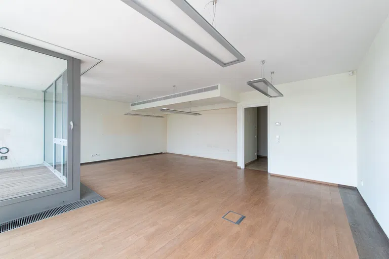 Pribinova, Staré Mesto - Bratislava I | Rent, Apartment, Three-bedroom (4+kk), 143 m²