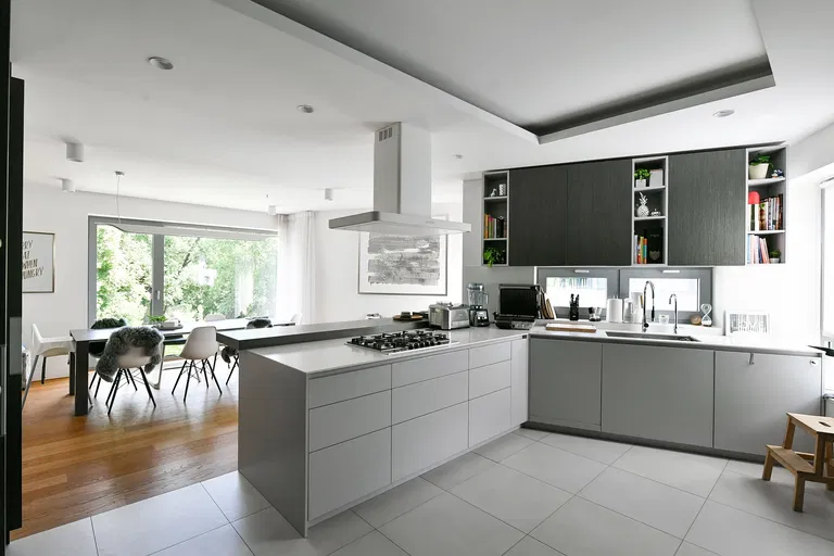 V Šáreckém údolí, Dejvice - Prague 6 | Sale, House, Seven-bedroom (8+1), 600 m²