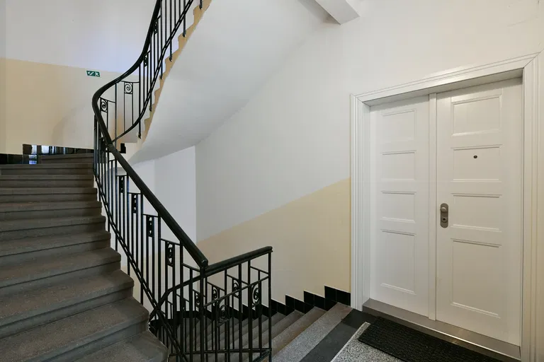 Národní obrany, Bubeneč - Prague 6 | Rent, Apartment, Three-bedroom (4+kk), 170 m²