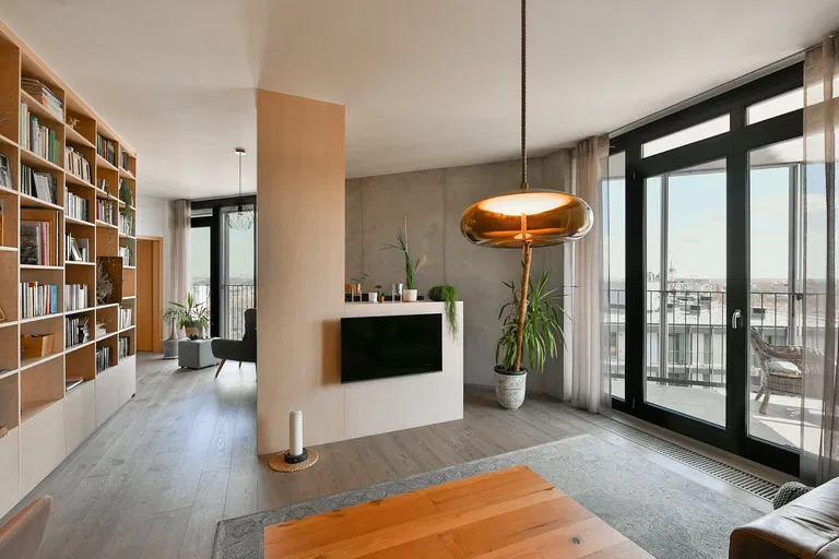 Pitterova, Žižkov - Prague 3 | Sale, Apartment, Three-bedroom (4+kk), 180 m²
