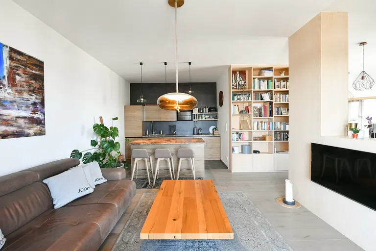 Pitterova, Žižkov - Prague 3 | Sale, Apartment, Three-bedroom (4+kk), 180 m²