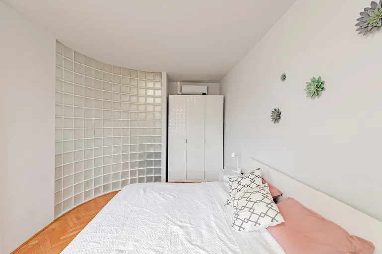 Sokolovská, Karlín - Praha 8 | Predaj, Byt, 4-izbový, 140 m²