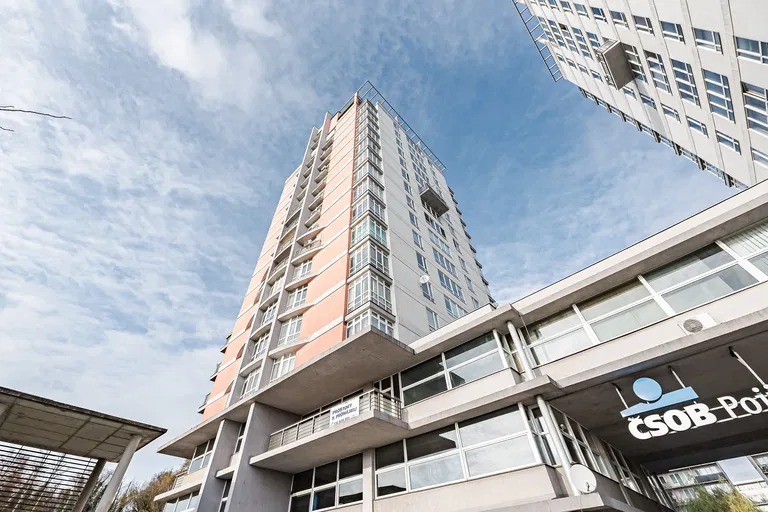 Vinohradská, Strašnice - Prague 10 | Sale, Apartment, Three-bedroom (4+kk), 176 m²