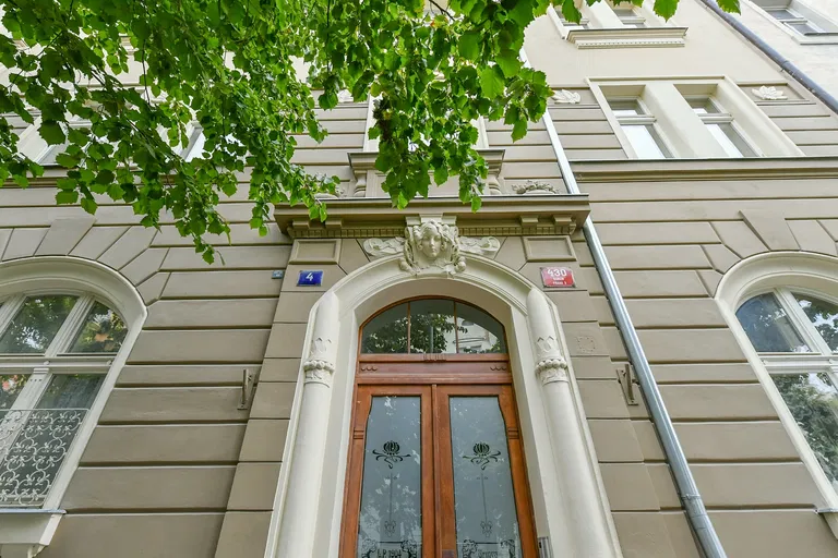 Urxova, Karlín - Praha 8 | Predaj, Byt, 4-izbový, 110 m²